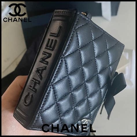 chanel boy credit card holder|Chanel card holder zipped.